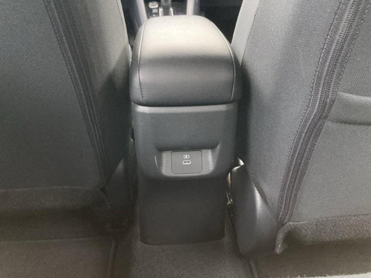 2024 Nissan Versa SV Photo