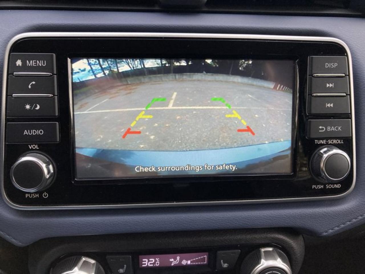 2024 Nissan Versa SV Photo