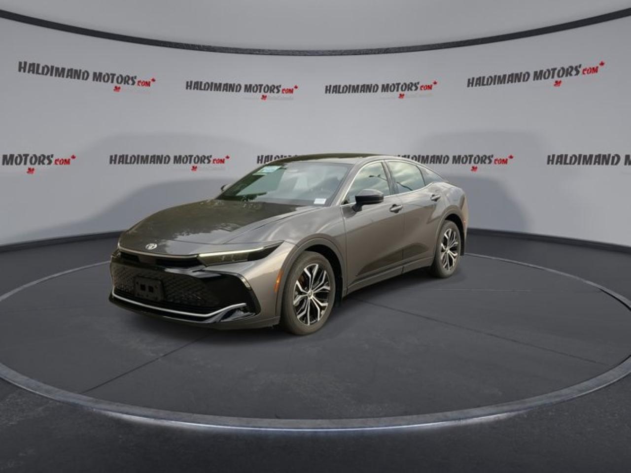 2024 Toyota Crown Limited AWD HEV | AC Seats | Heated Seats |Panoramic Roof Photo3