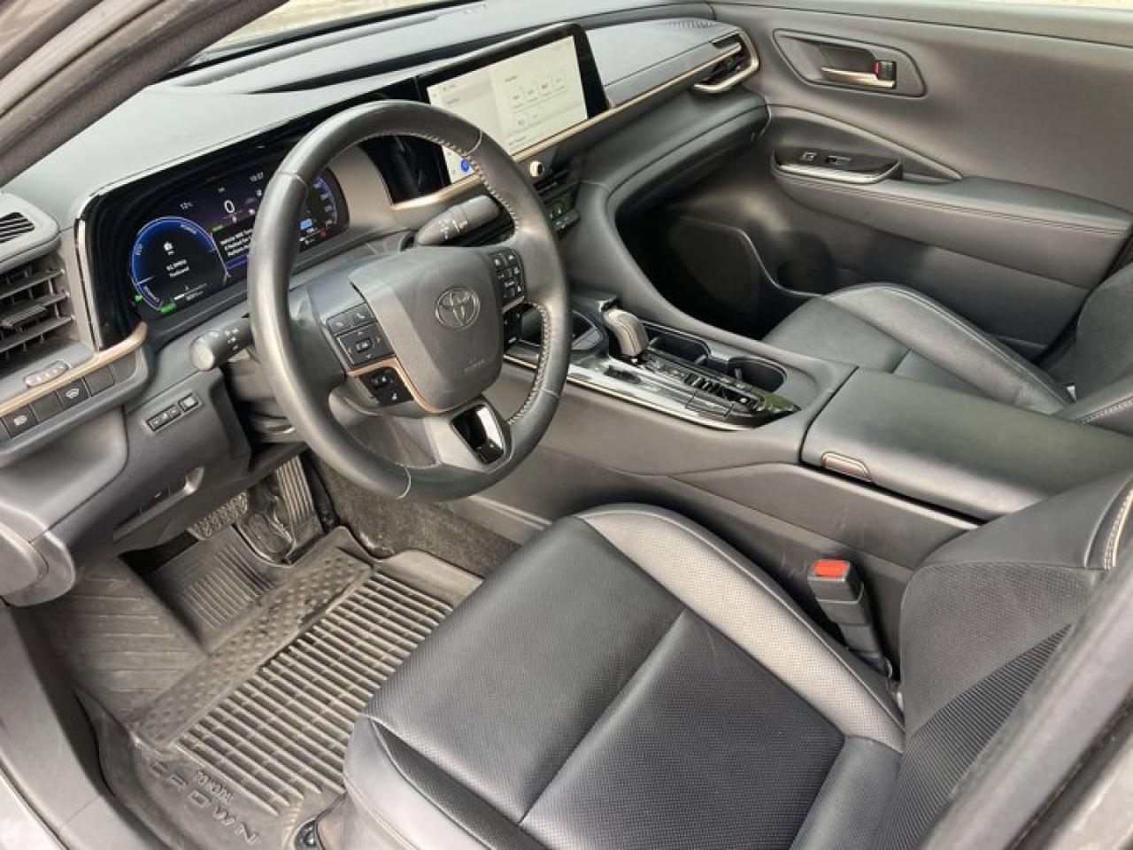 2024 Toyota Crown Limited AWD HEV | AC Seats | Heated Seats |Panoramic Roof Photo