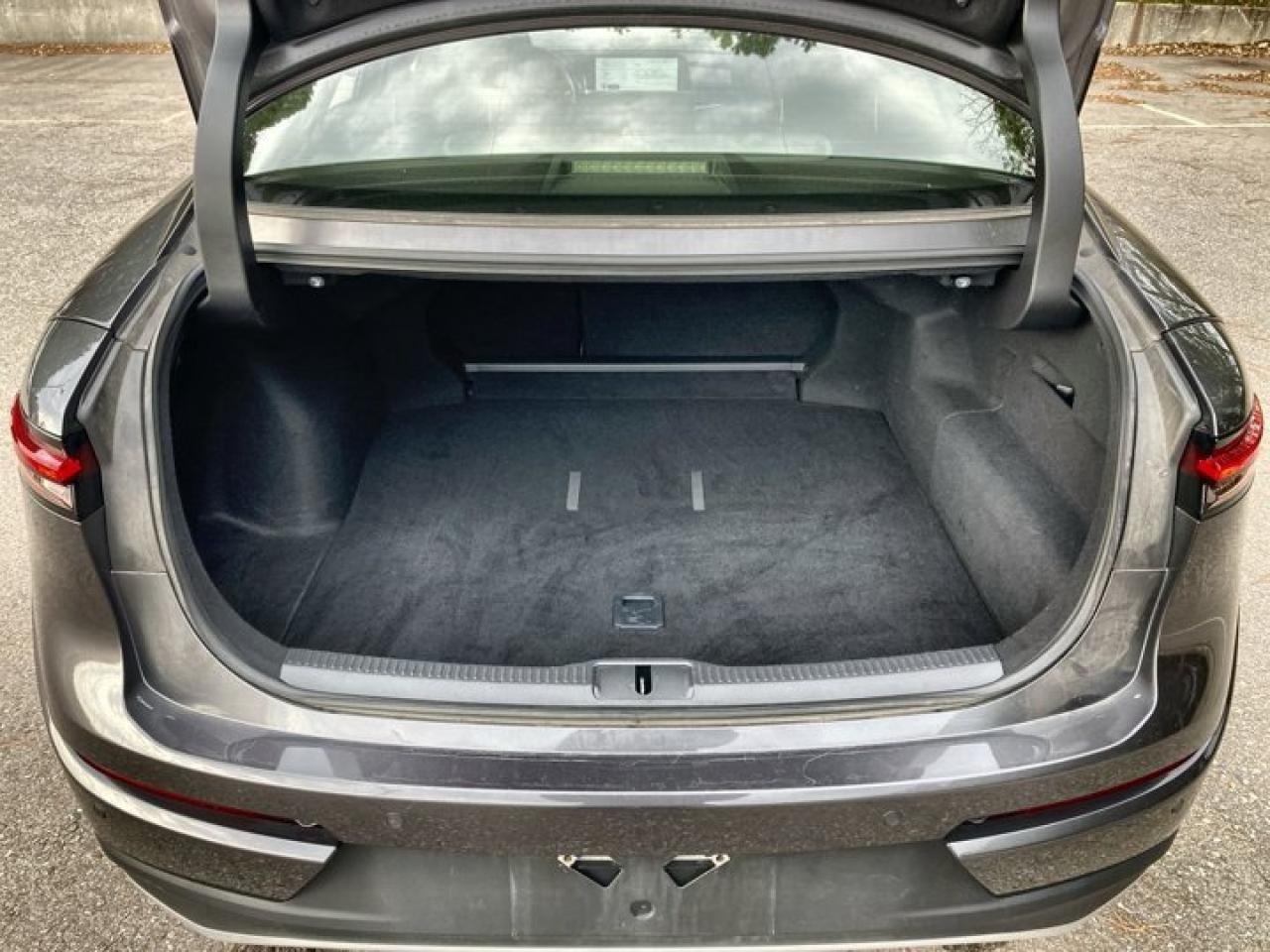 2024 Toyota Crown Limited AWD HEV | AC Seats | Heated Seats |Panoramic Roof Photo