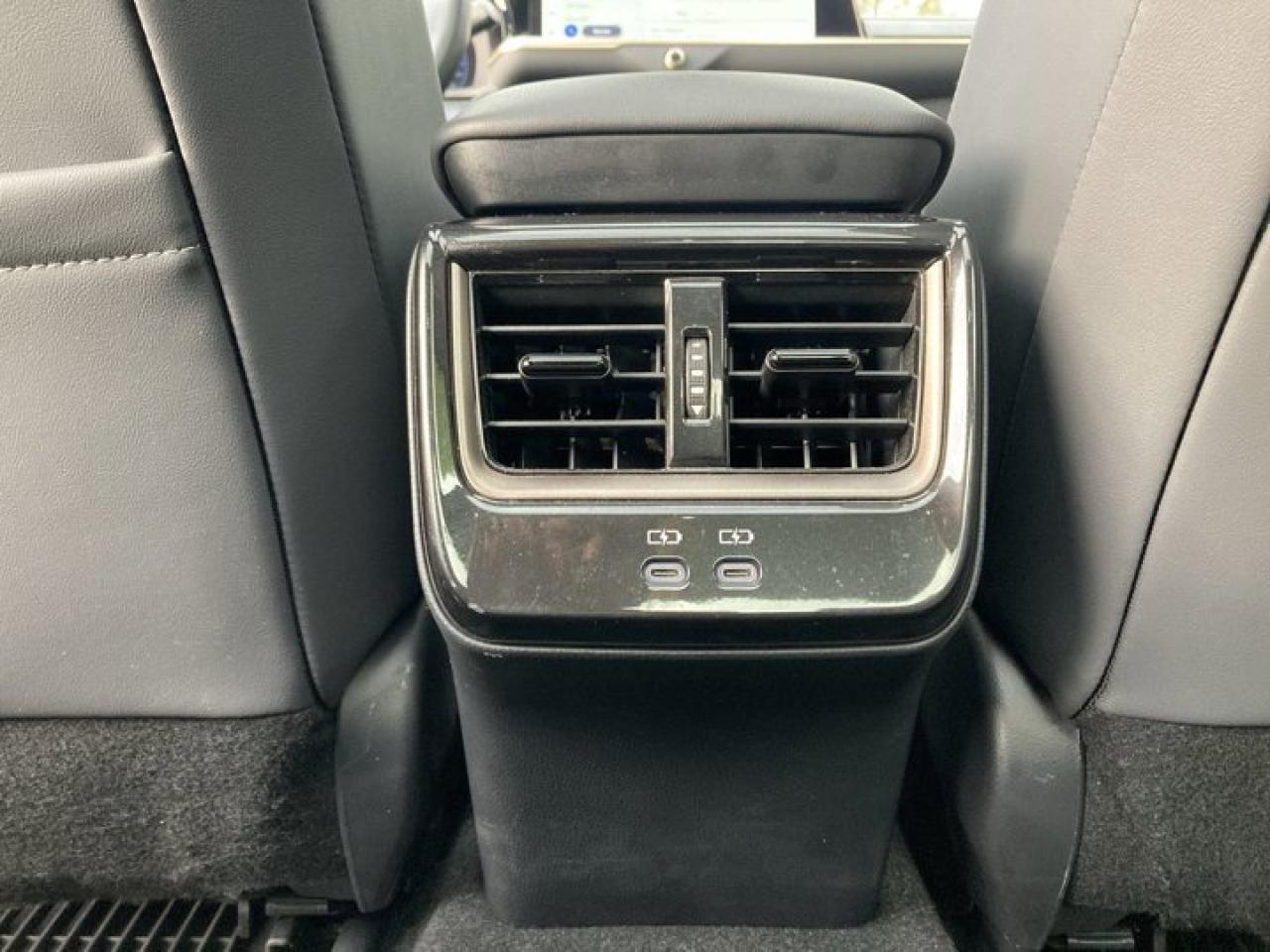 2024 Toyota Crown Limited AWD HEV | AC Seats | Heated Seats |Panoramic Roof Photo