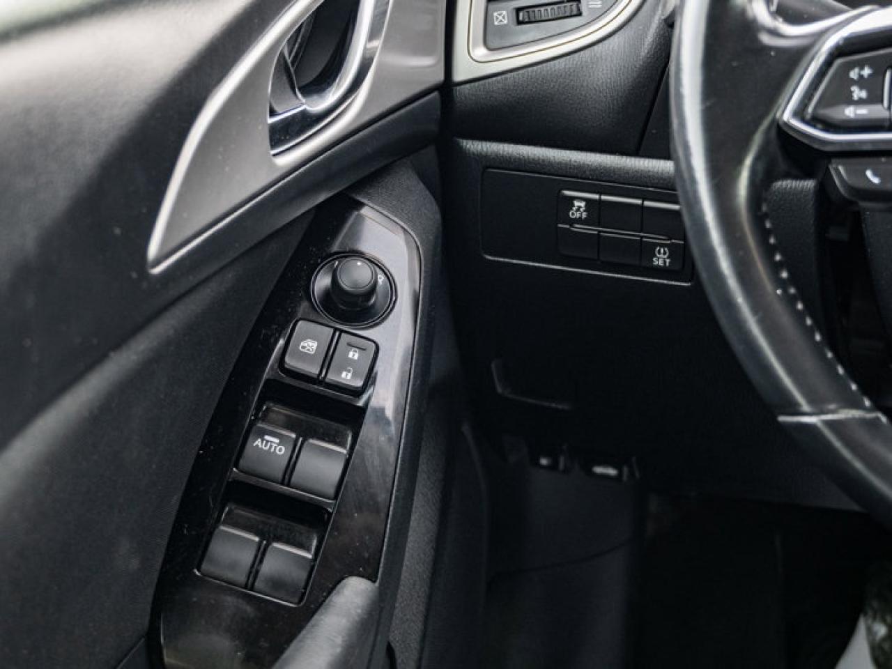 2018 Mazda MAZDA3 Sport GS Photo