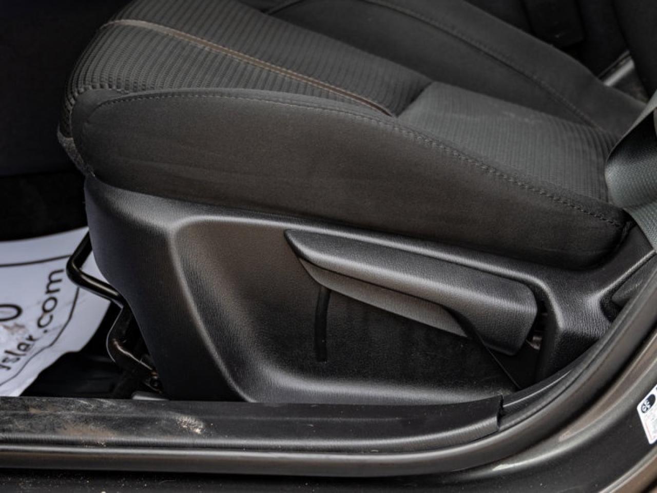 2018 Mazda MAZDA3 Sport GS Photo