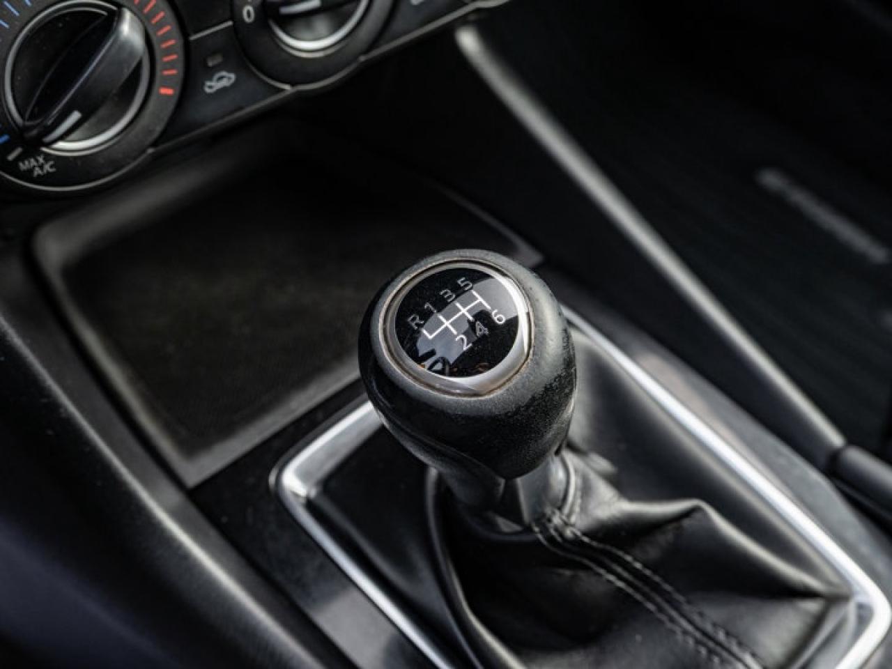 2018 Mazda MAZDA3 Sport GS Photo