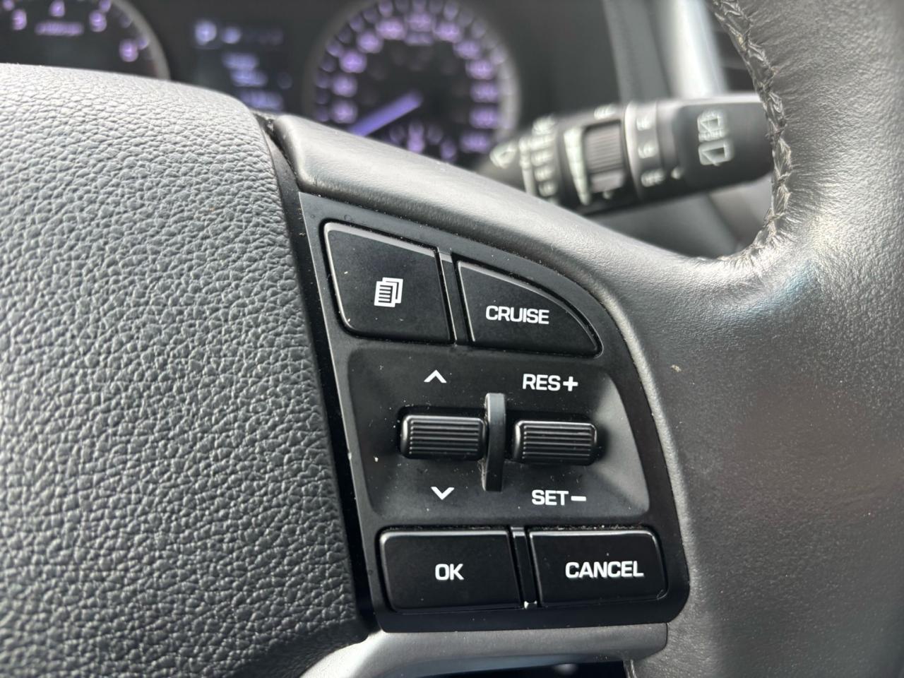 2017 Hyundai Tucson Premium, All Wheel Drive, Lane departure Alert