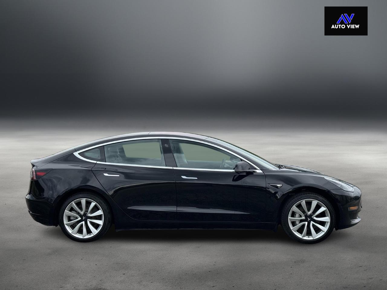 2018 Tesla Model 3 Long Range **CLEAN CARFAX** Photo4