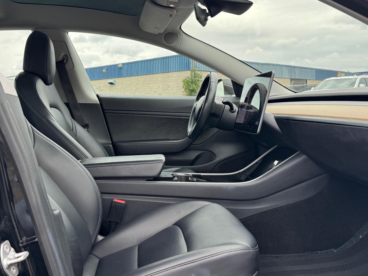 2018 Tesla Model 3 Long Range **CLEAN CARFAX** - Photo #28