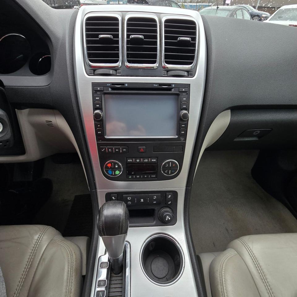 2009 GMC Acadia AWD 4dr SLT1 - Photo #21