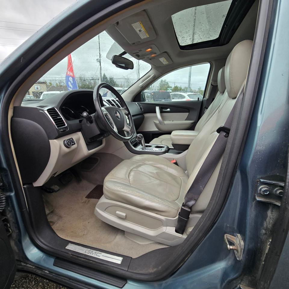 2009 GMC Acadia AWD 4dr SLT1 - Photo #12