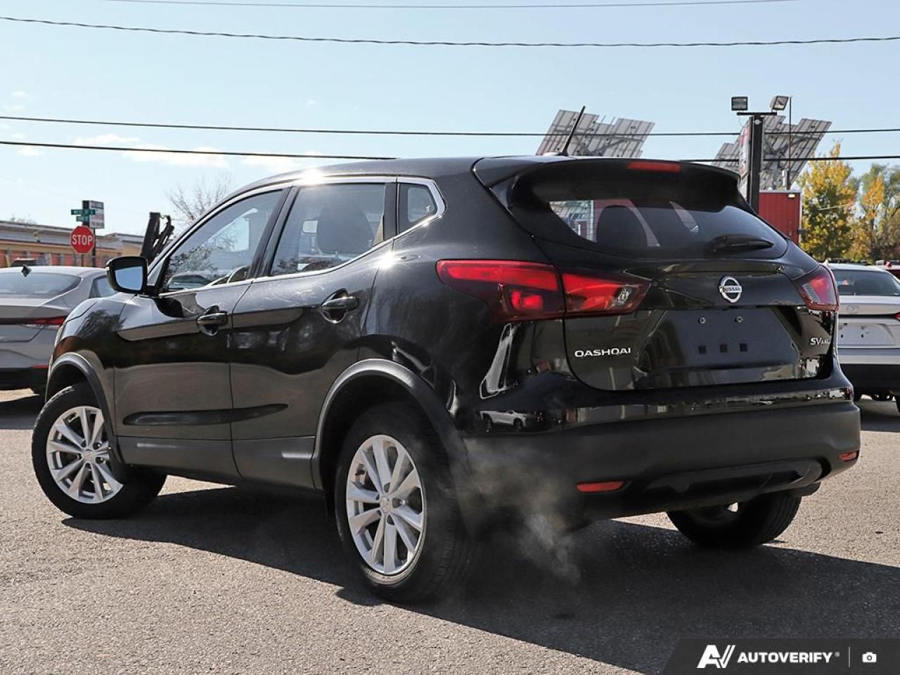 2018 Nissan Qashqai SV,AWD,ECO,R/V CAM,REMOTE START,PWR S/ROOF,H/SEATS Photo