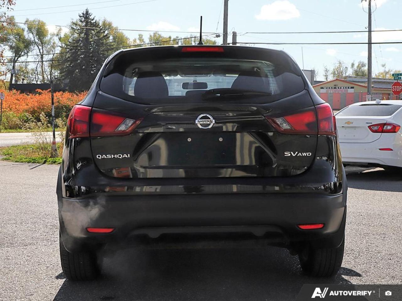 2018 Nissan Qashqai SV,AWD,ECO,R/V CAM,REMOTE START,PWR S/ROOF,H/SEATS Photo