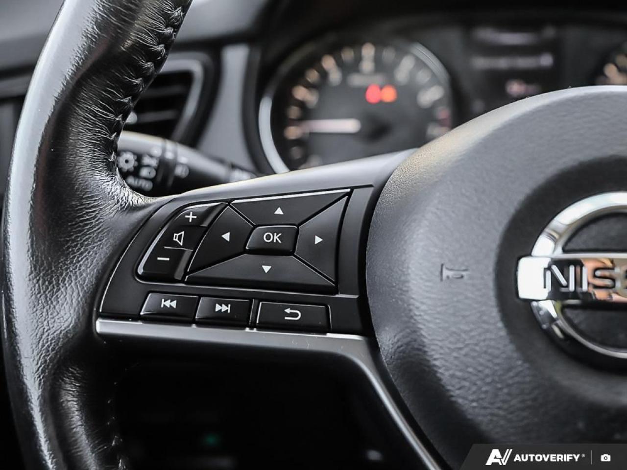 2018 Nissan Qashqai SV,AWD,ECO,R/V CAM,REMOTE START,PWR S/ROOF,H/SEATS Photo