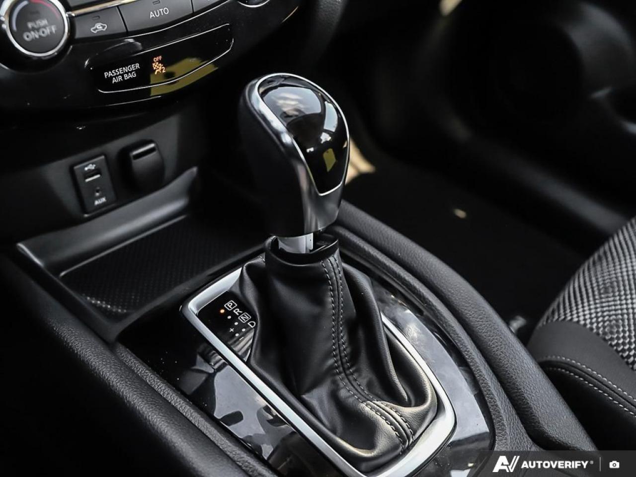 2018 Nissan Qashqai SV,AWD,ECO,R/V CAM,REMOTE START,PWR S/ROOF,H/SEATS Photo