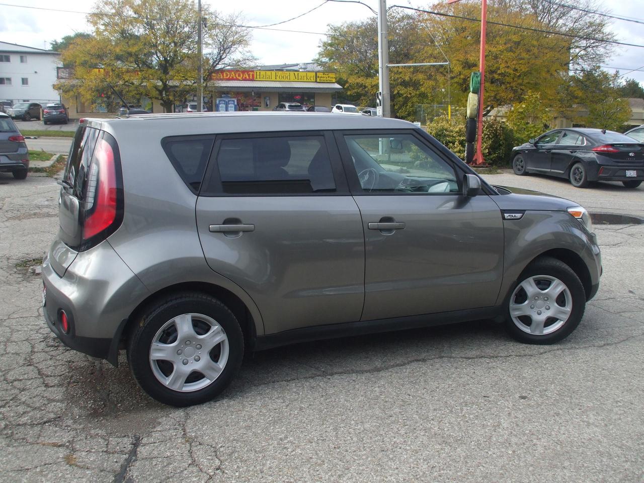 2018 Kia Soul LX,Certified,Auto,Key less,Bluetooth,Clean Carfax - Photo #6
