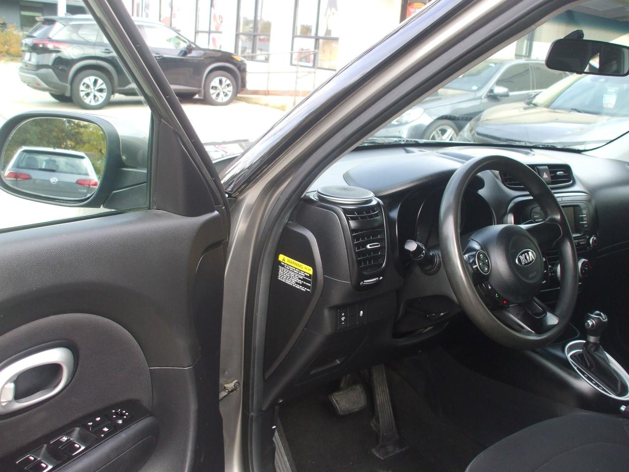 2018 Kia Soul LX,Certified,Auto,Key less,Bluetooth,Clean Carfax - Photo #10