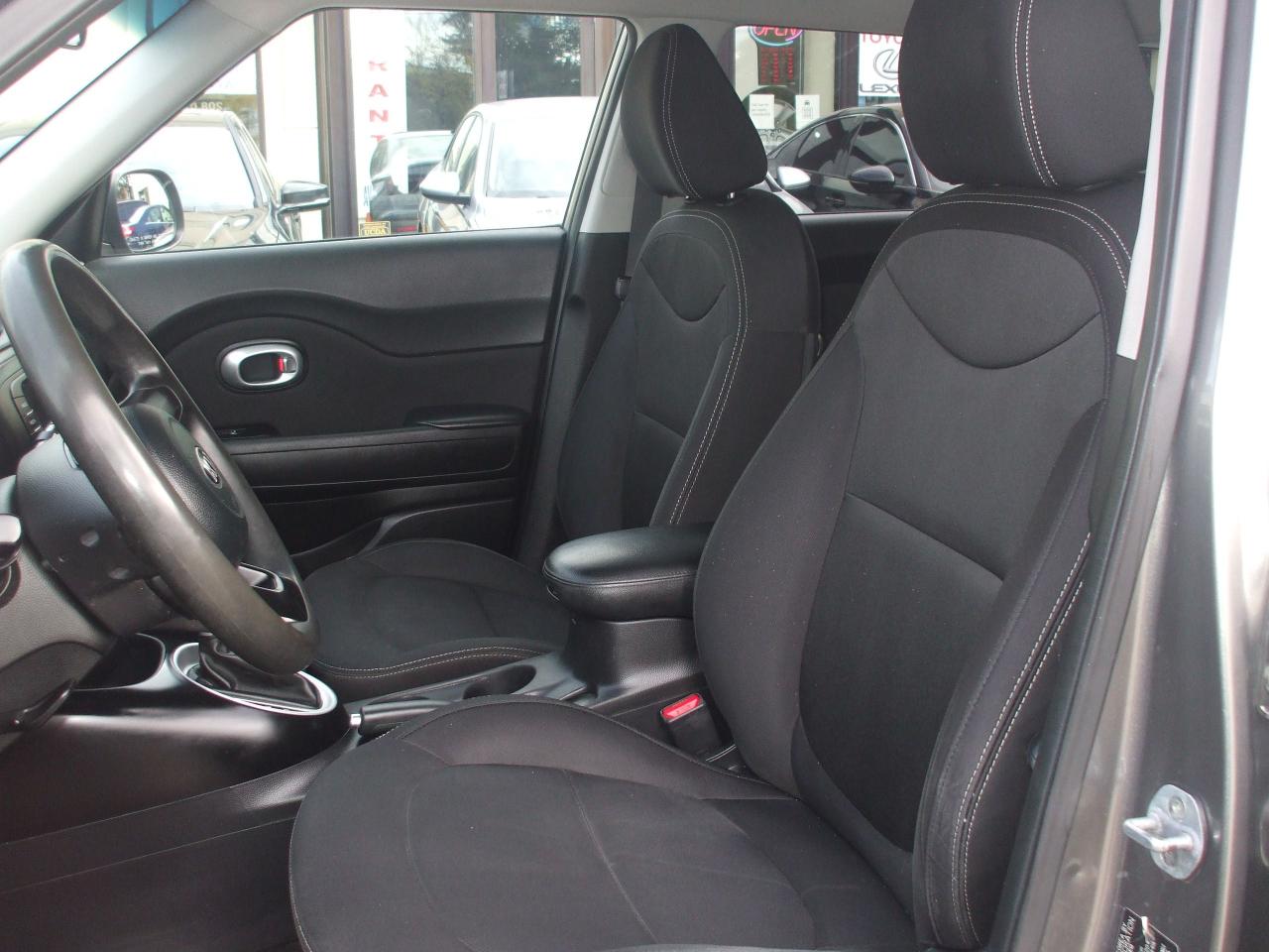 2018 Kia Soul LX,Certified,Auto,Key less,Bluetooth,Clean Carfax - Photo #11