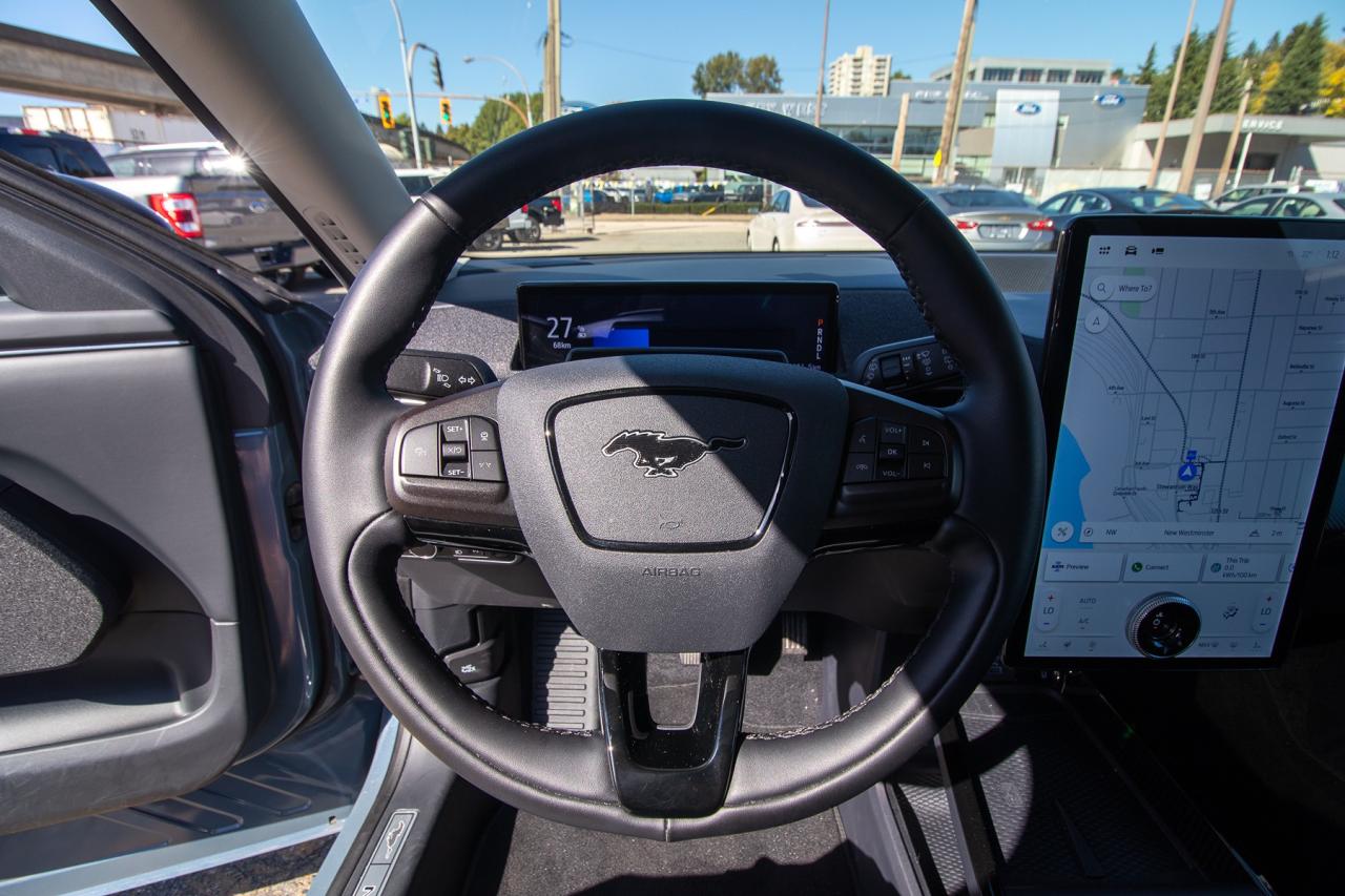 2023 Ford Mustang Mach-E Premium Photo5