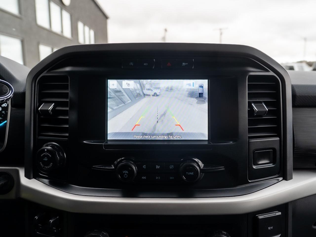 2022 Ford F-150 XLT Photo14