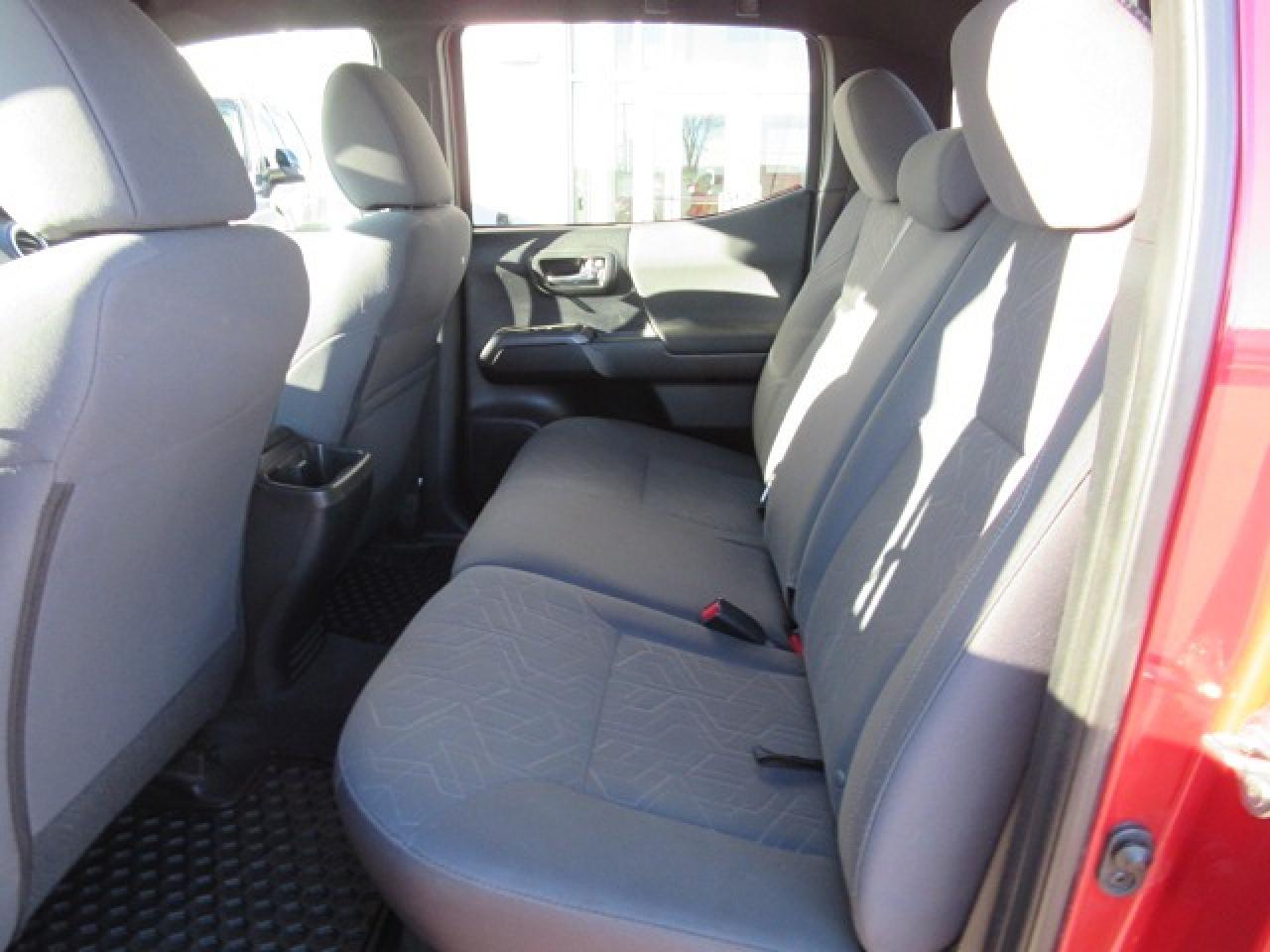 2018 Toyota Tacoma SR5 Photo