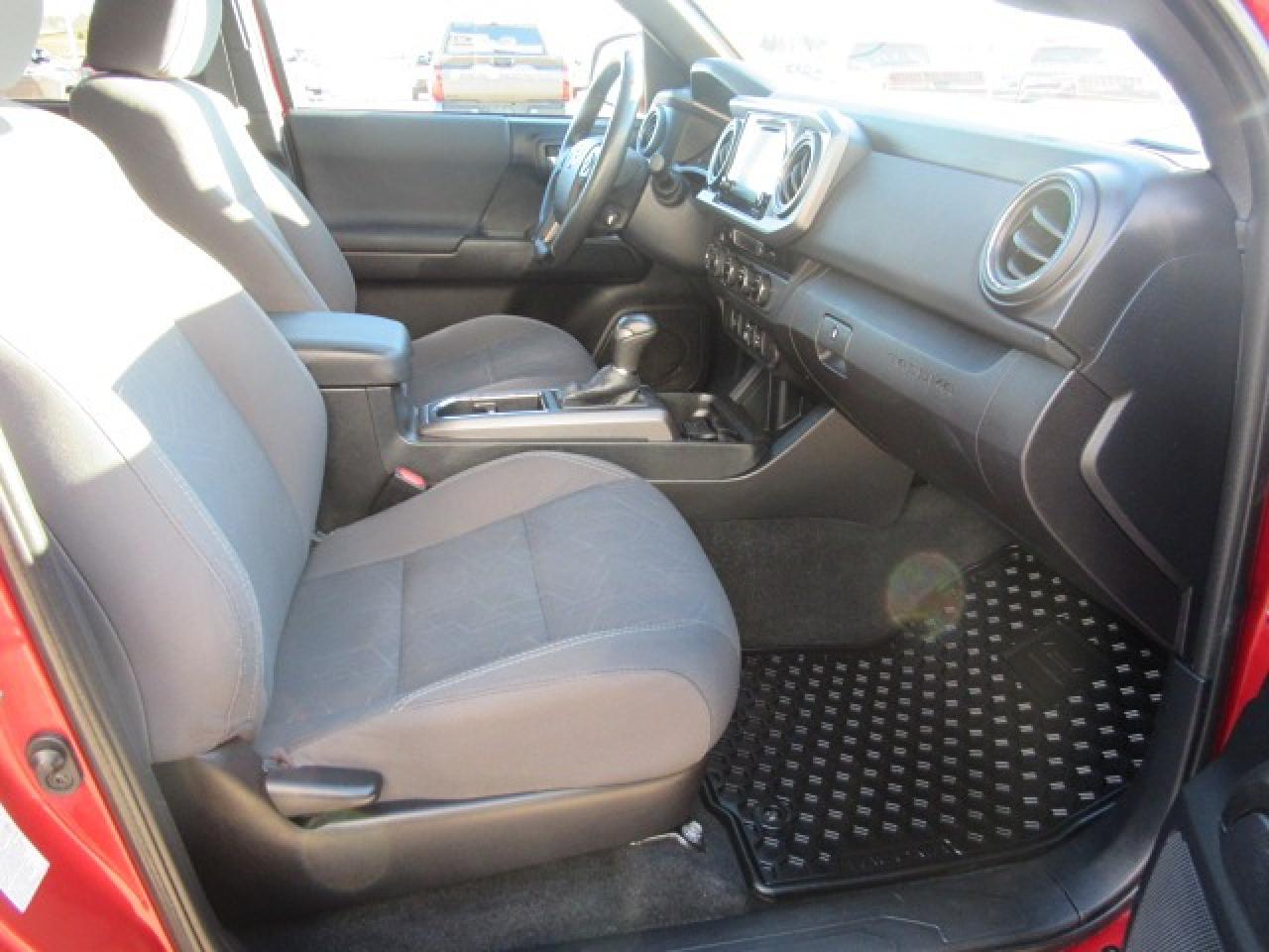 2018 Toyota Tacoma SR5 Photo