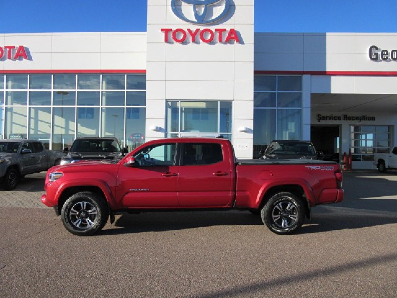 2018 Toyota Tacoma SR5 Photo1