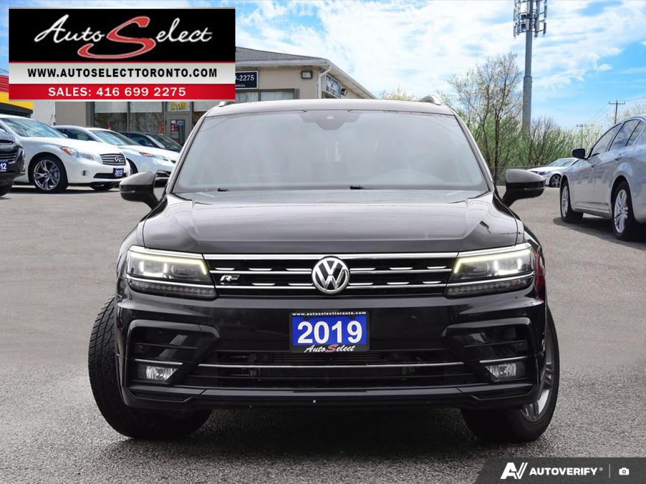 2019 Volkswagen Tiguan Highline R-Line AWD - Apple Carplay - Leather - Clean Carfax Photo