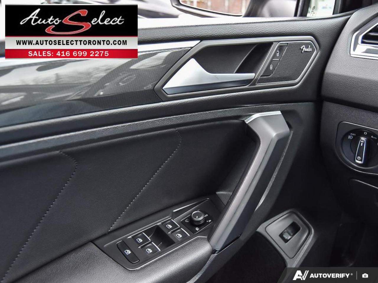 2019 Volkswagen Tiguan Highline R-Line AWD - Apple Carplay - Leather - Clean Carfax Photo