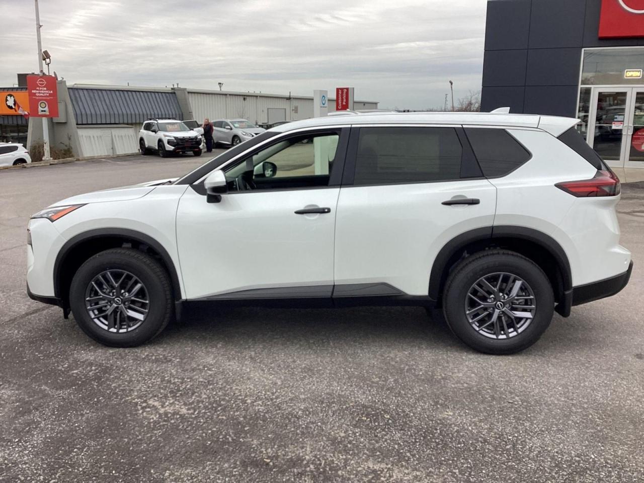 2026 Nissan Rogue S Photo