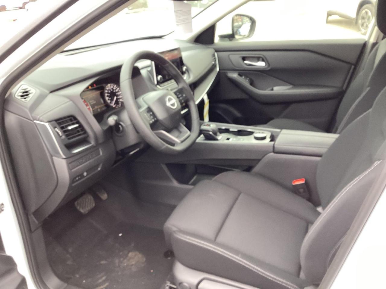 2026 Nissan Rogue S Photo