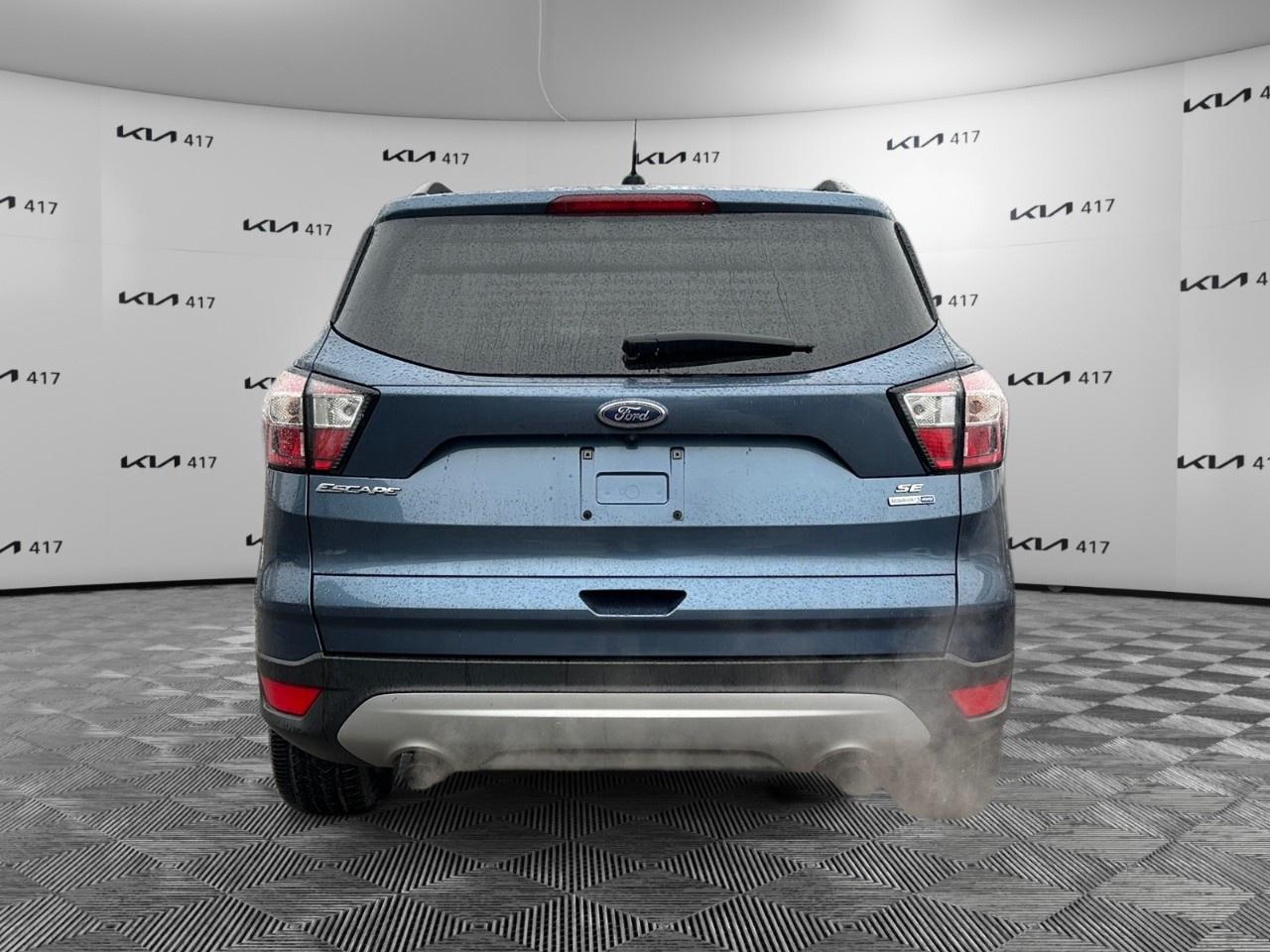 2018 Ford Escape SE 4WD Photo3