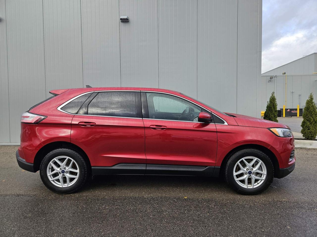 2022 Ford Edge SEL One Owner | AWD | Co-Pilot360 | Cold Weather Package | 18" Wheels Photo4