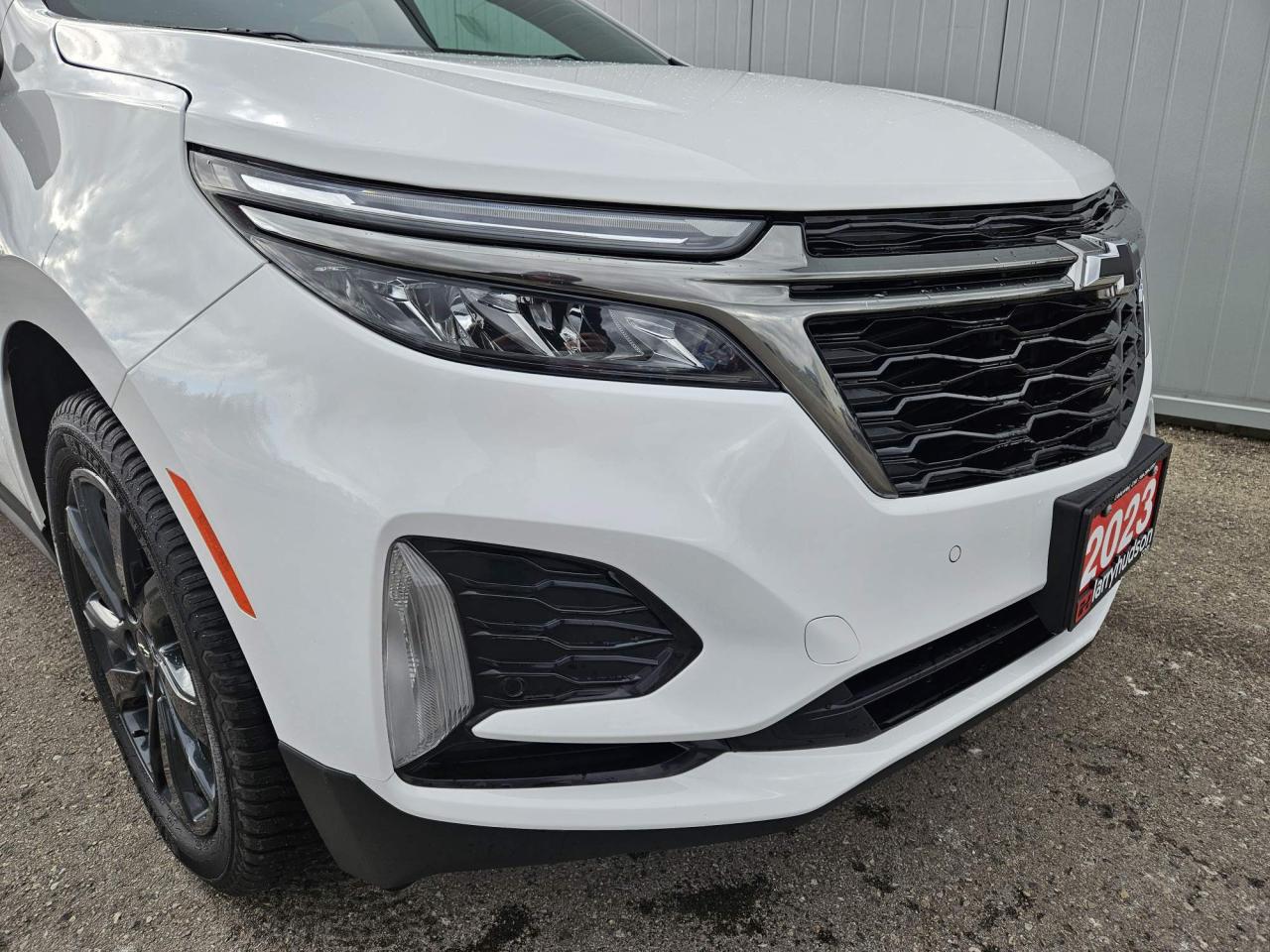 2023 Chevrolet Equinox RS One Owner | AWD | Plus Package | Navigation | Sunroof | 19" Wheels Photo