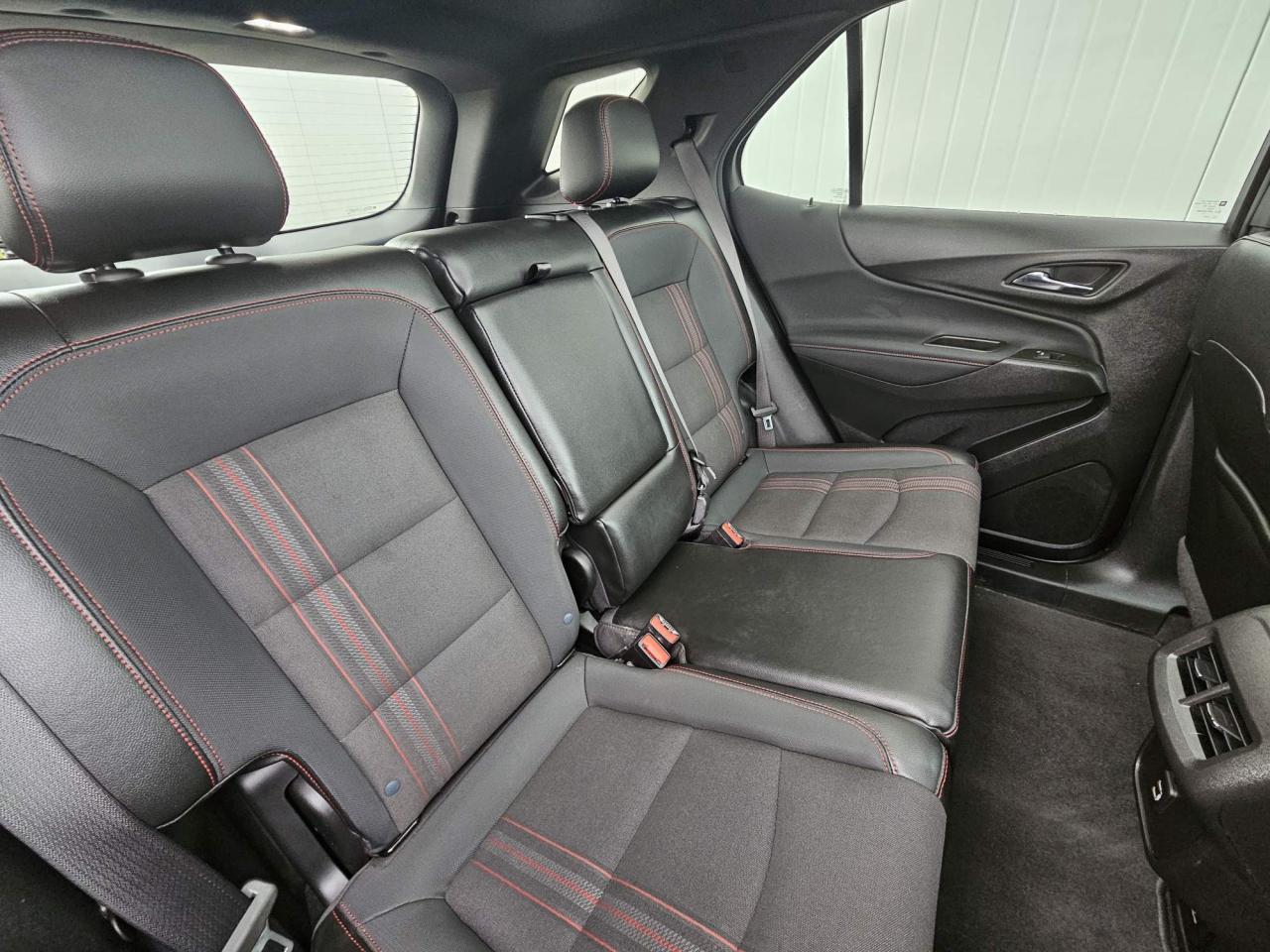 2023 Chevrolet Equinox RS One Owner | AWD | Plus Package | Navigation | Sunroof | 19" Wheels Photo