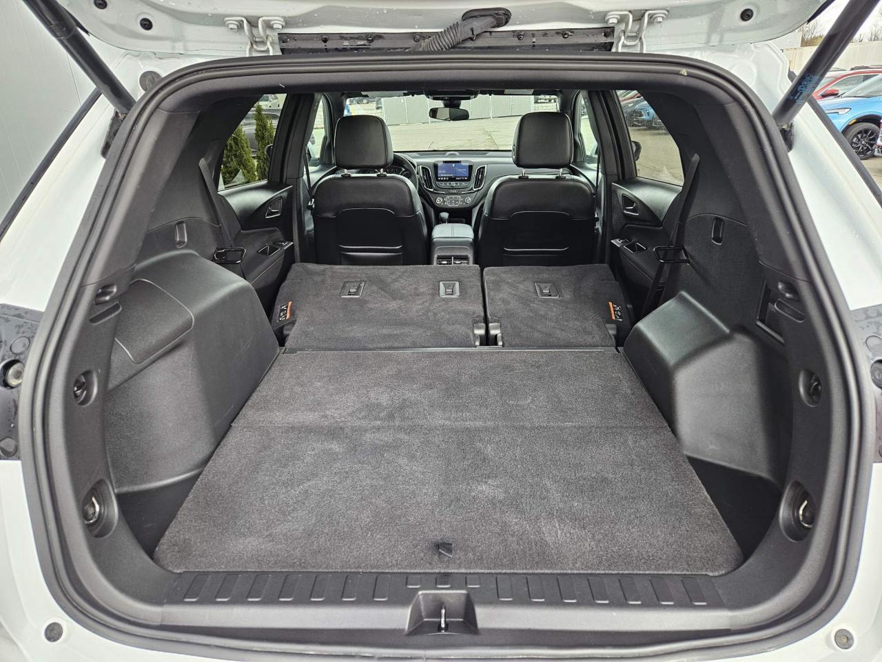 2023 Chevrolet Equinox RS One Owner | AWD | Plus Package | Navigation | Sunroof | 19" Wheels Photo