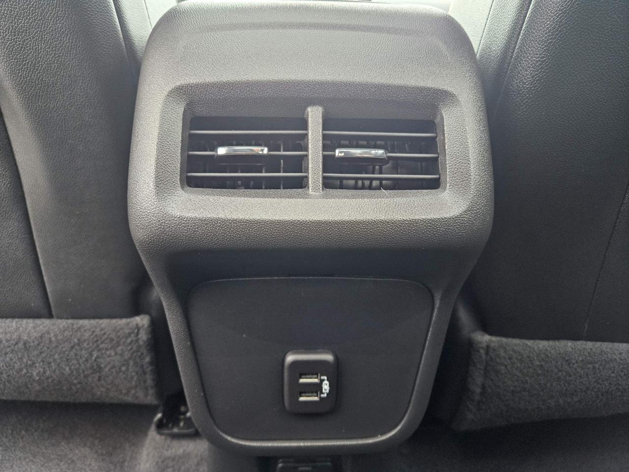 2023 Chevrolet Equinox RS One Owner | AWD | Plus Package | Navigation | Sunroof | 19" Wheels Photo