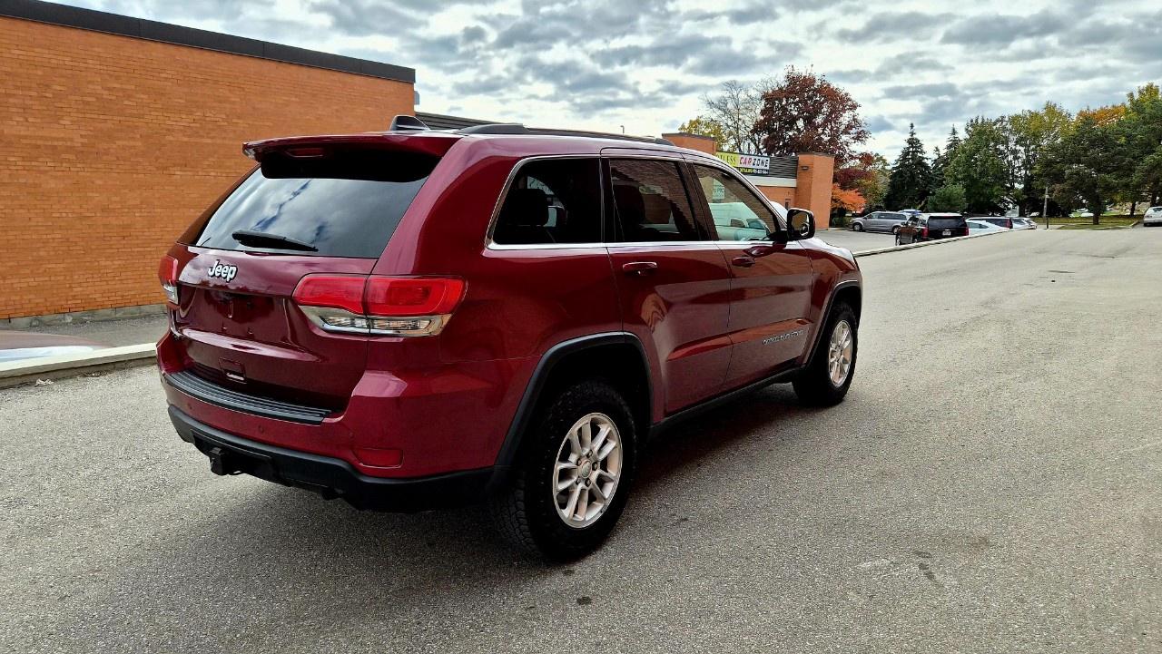 2018 Jeep Grand Cherokee LAREDO 4x4 Photo4