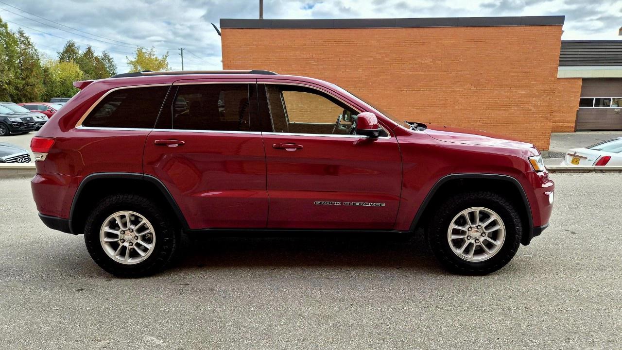 2018 Jeep Grand Cherokee LAREDO 4x4 - Photo #4
