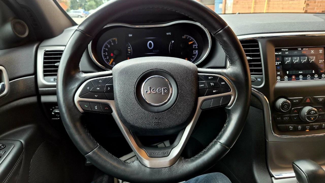 2018 Jeep Grand Cherokee LAREDO 4x4 - Photo #10