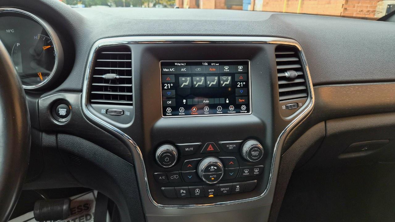 2018 Jeep Grand Cherokee LAREDO 4x4 - Photo #12