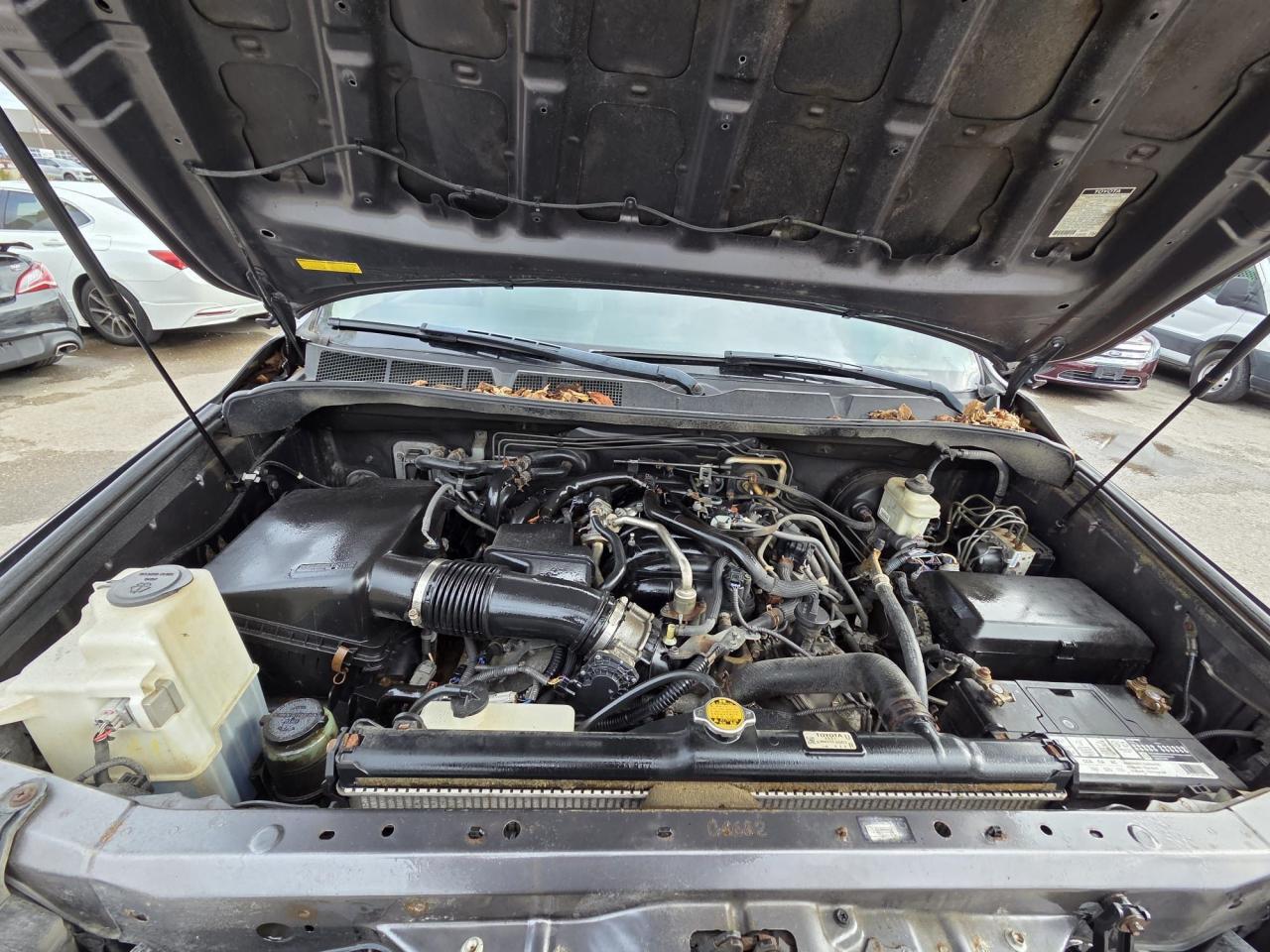 2011 Toyota Sequoia SR5, NO ACCIDENTS, 4X4, CERTIFIED - Photo #15