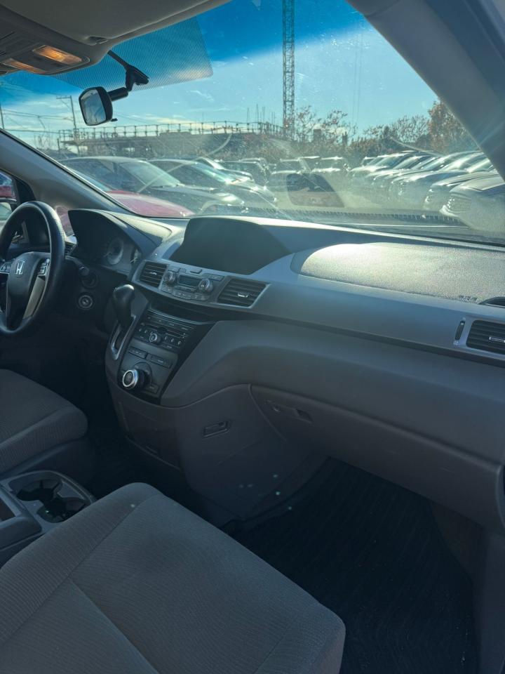 2013 Honda Odyssey EX - Photo #13