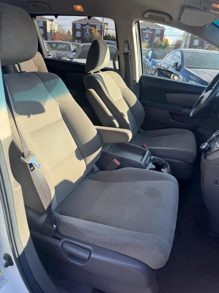 2013 Honda Odyssey EX - Photo #16