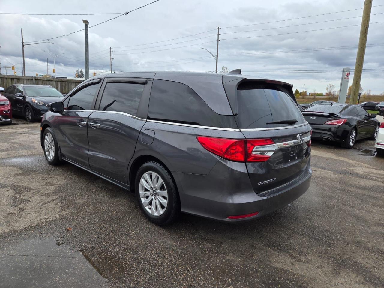 2020 Honda Odyssey EX, ONLY 44KMS, LOADED, MINT, REBUILT TITLE Photo2