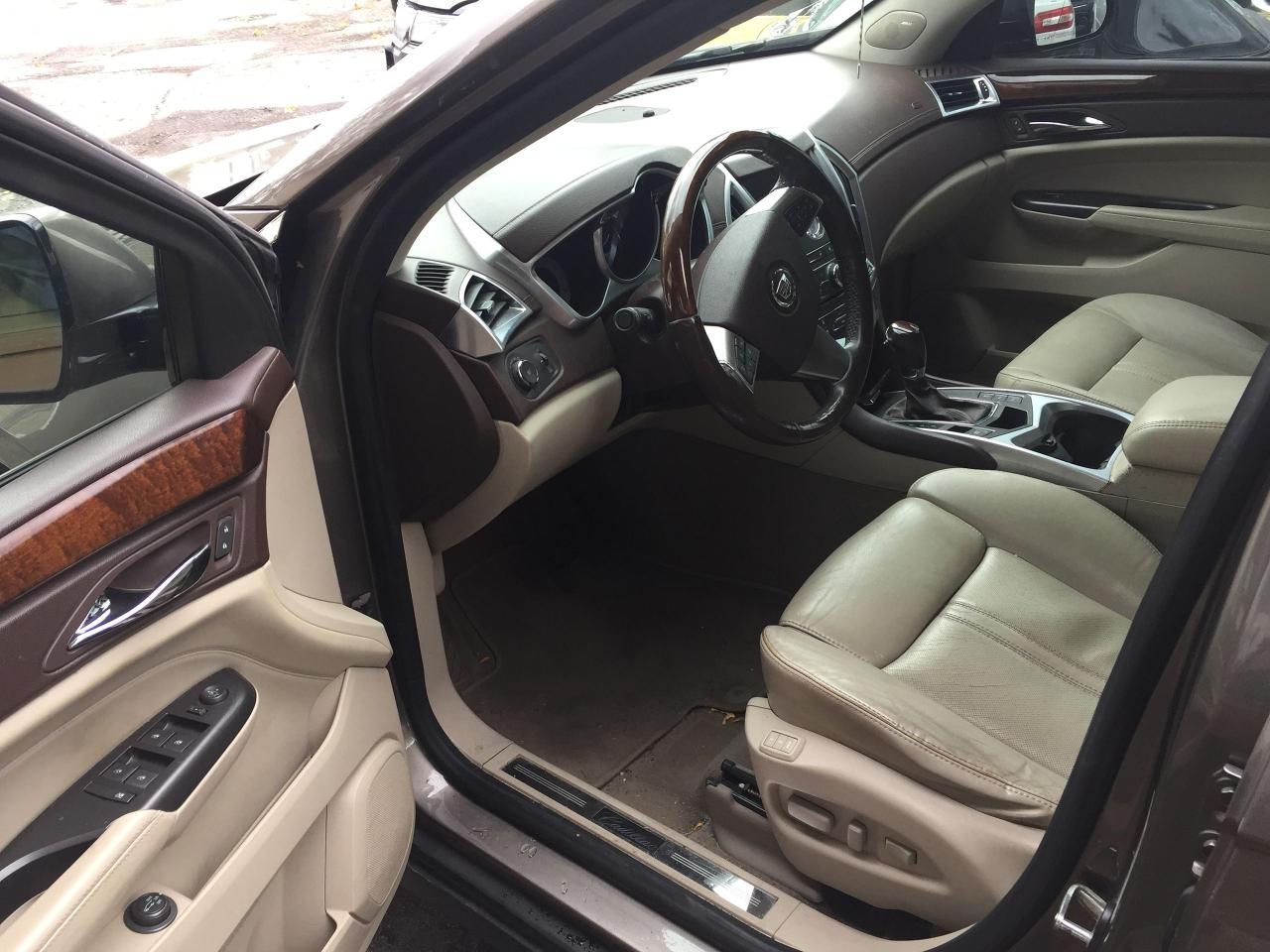 2012 Cadillac SRX Premium Collection - Photo #2