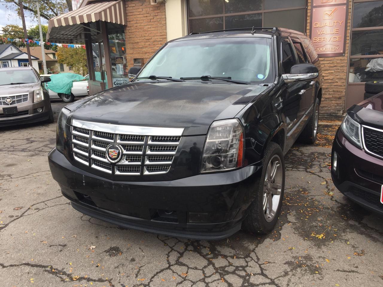 Used 2011 Cadillac Escalade ESV Premium for sale in St. Catharines, ON