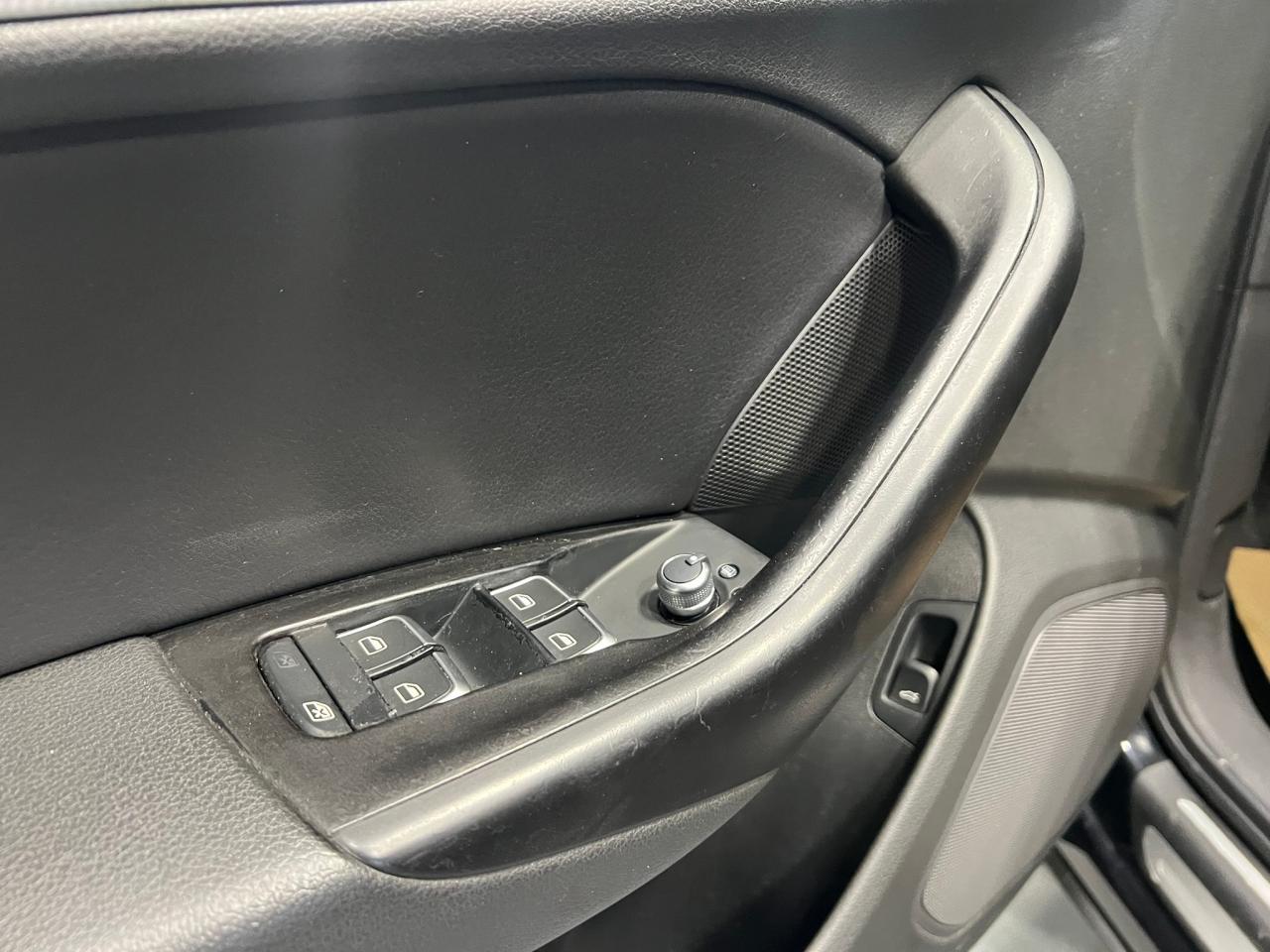 2015 Audi Q3 Quattro 4dr 2.0T Progressive - Photo #11