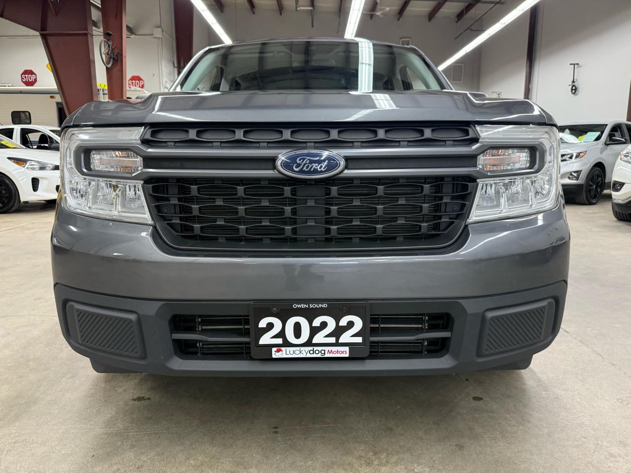 2022 Ford Maverick XLT - Photo #2