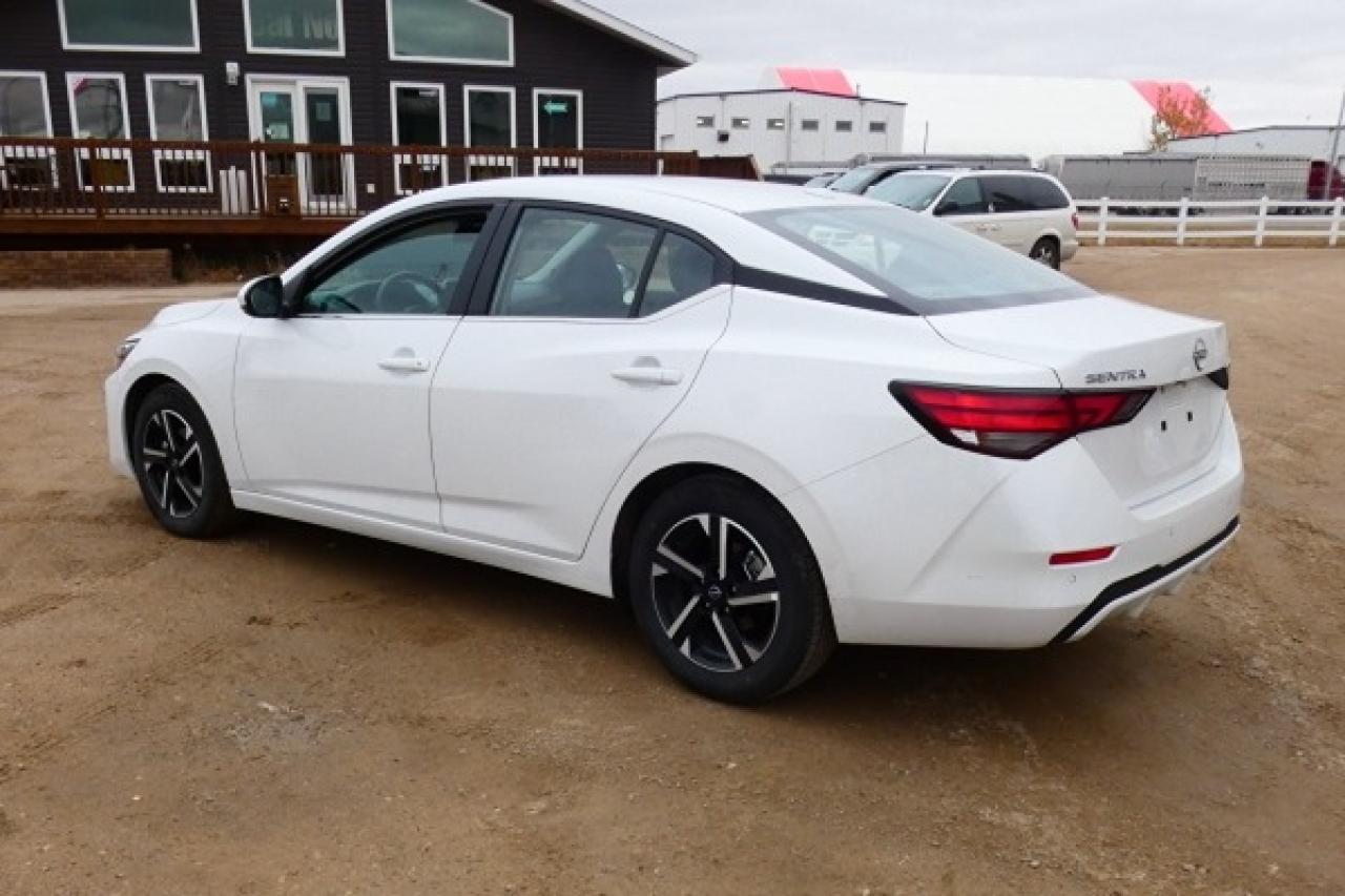 2024 Nissan Sentra SV w/Htd cloth, BUC - Photo #8