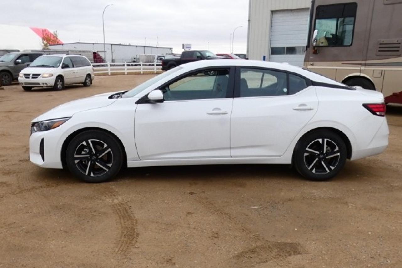 2024 Nissan Sentra SV w/Htd cloth, BUC